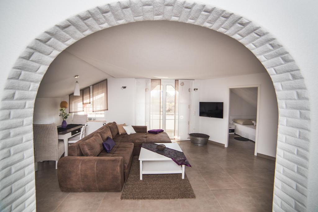 דרז'ניק גראד Guest House Melody מראה חיצוני תמונה